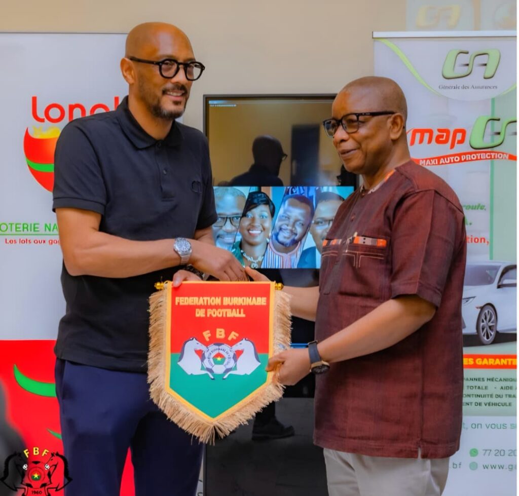 Autant le dire… : cette fois-ci, permettons au nouvel entraineur de travailler